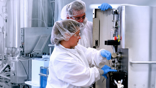 optirun-support-engineers-configuring-akta