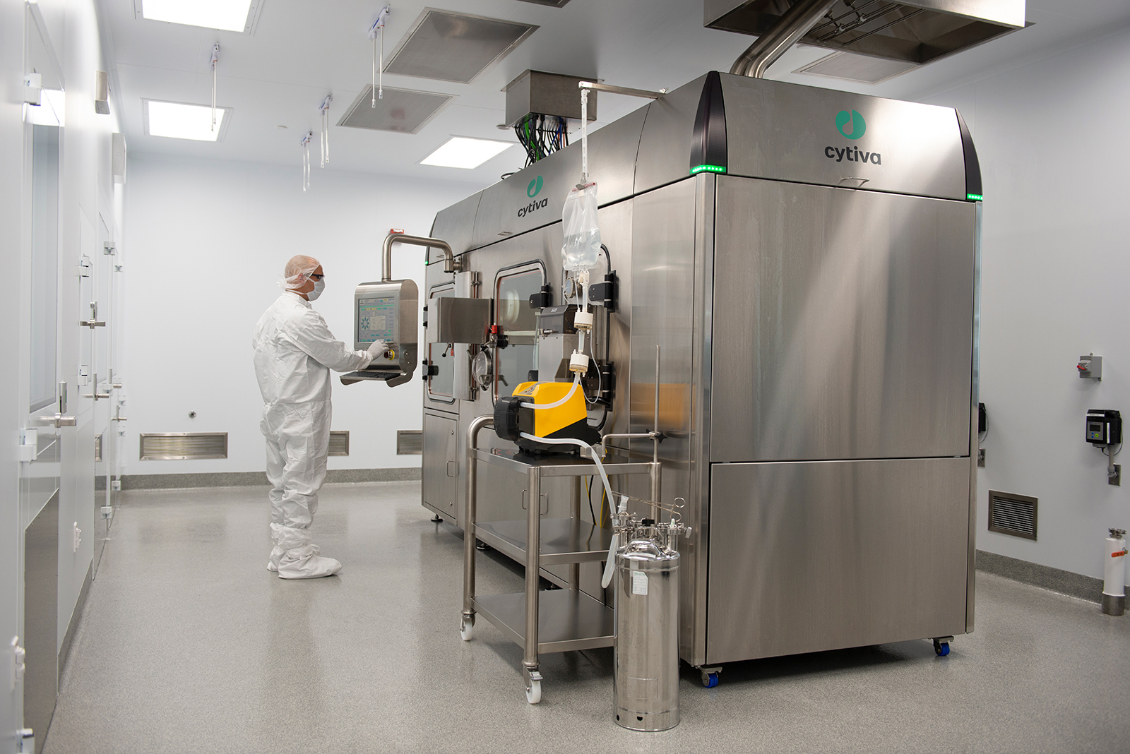 Gloveless, robotic control of the SA25 Aseptic Filling Workcell